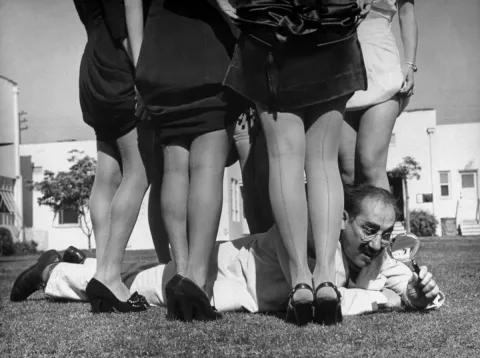 Ночь в Касабланке — кадр 5