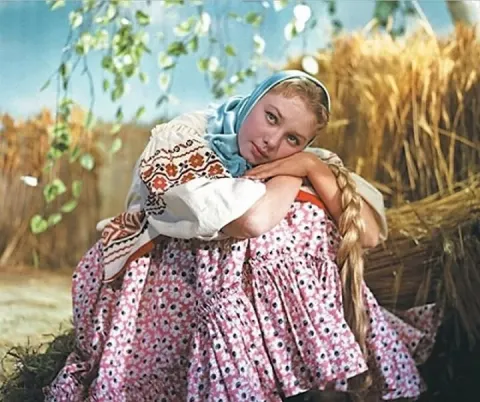 Девичья весна — кадр 4