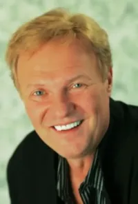 Алекс Кэш
