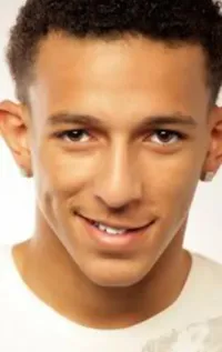 Хлео Томас