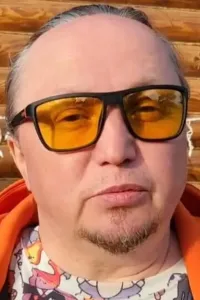 Артур Толстобров