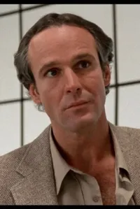 Йен Хантер