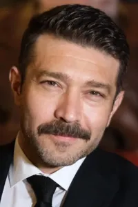Эмре Башер